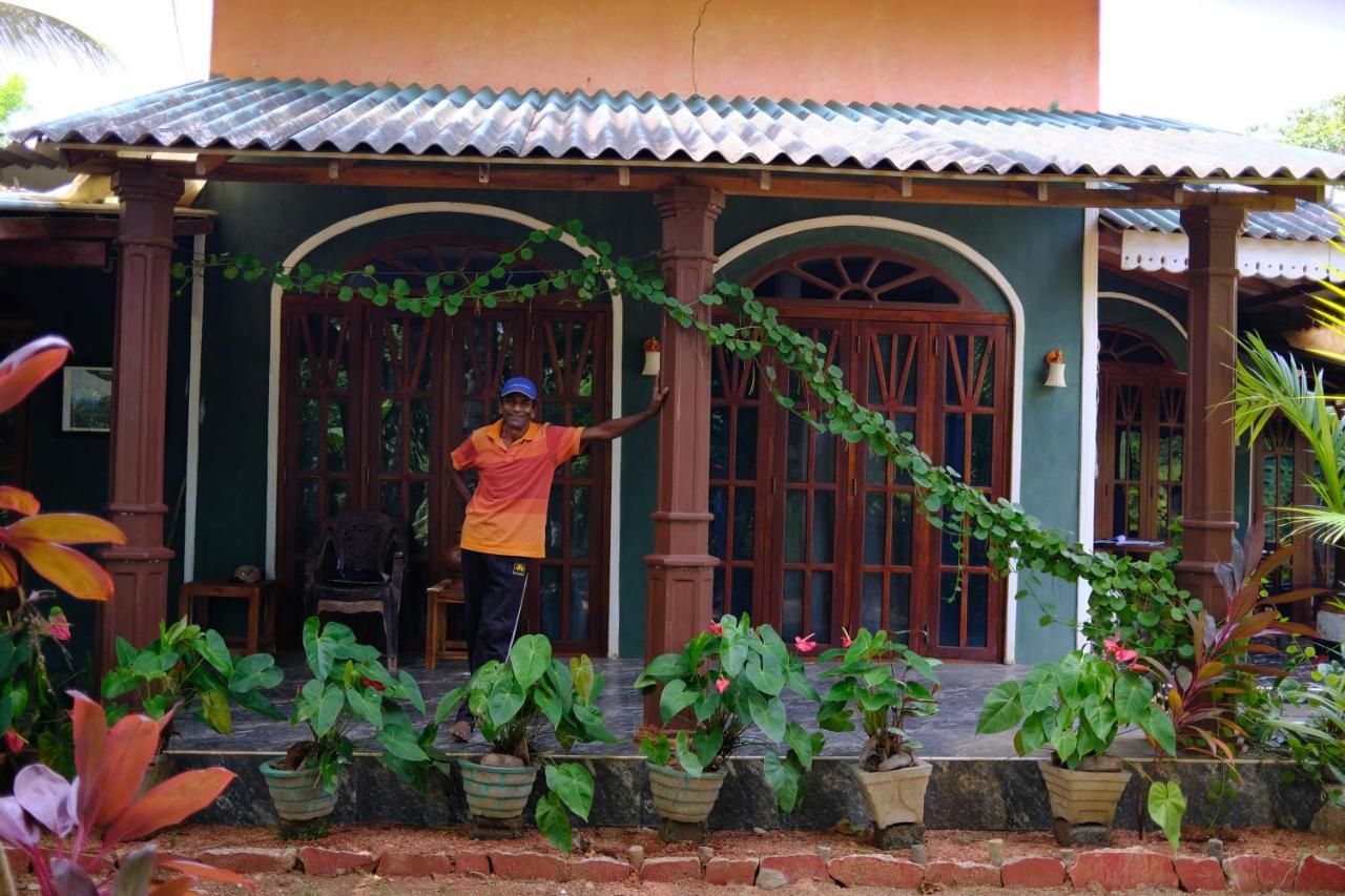 One More Night Hostel Sigiriya Exterior foto